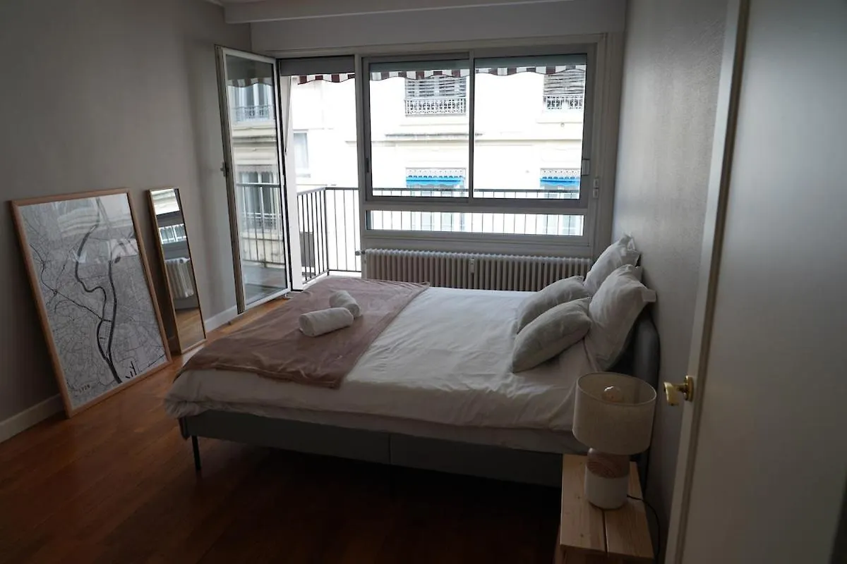 Le Neyst Apartment Lyon France