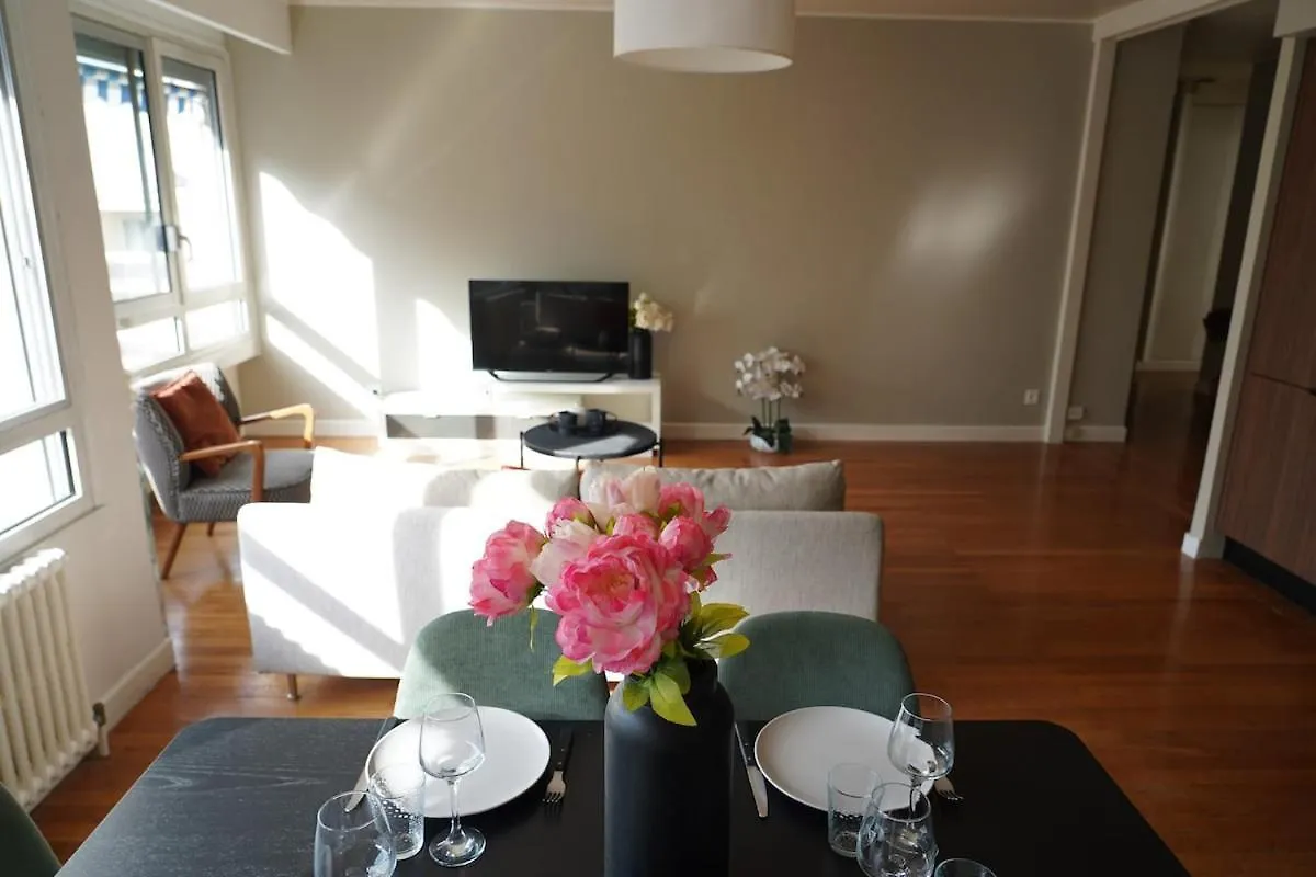 Le Neyst Apartment Lyon France
